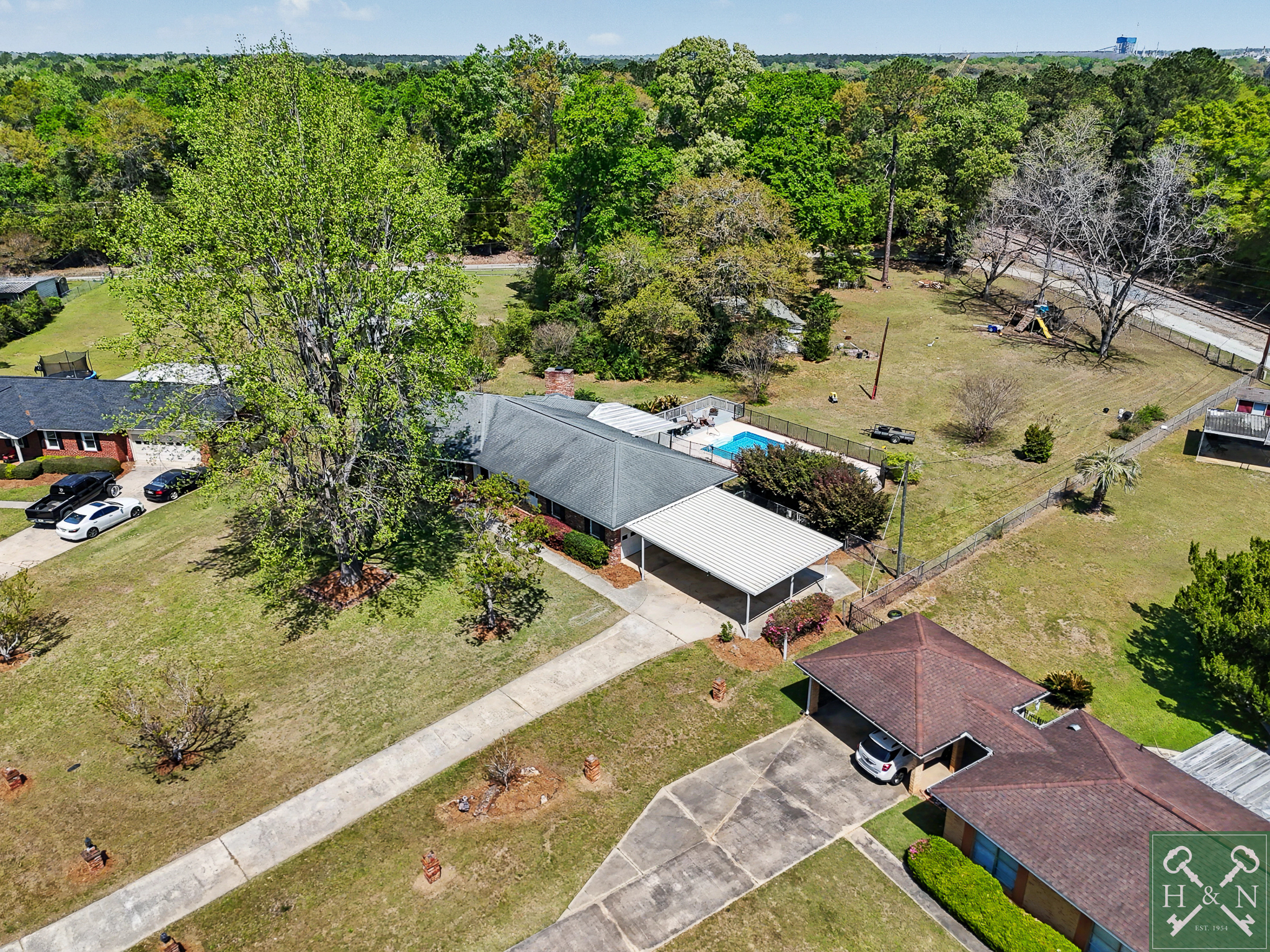 417 Poinciana dr -46