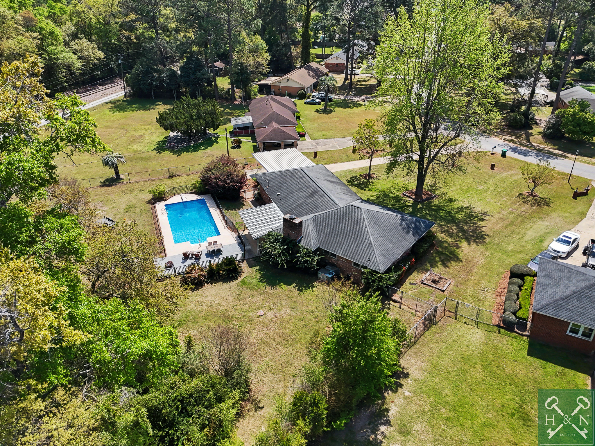 417 Poinciana dr -51