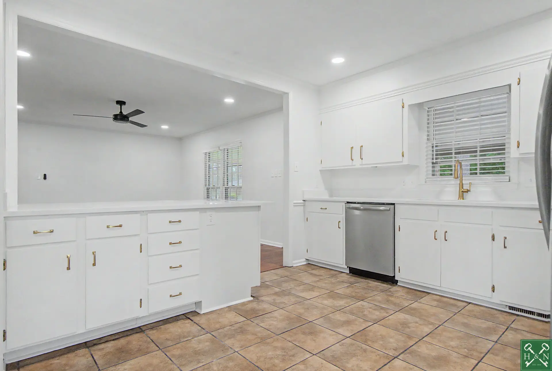 2304 Hawthorne Dr. Albany, Ga 31707