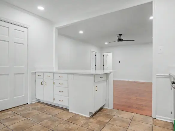 2304 Hawthorne Dr. Albany, Ga 31707