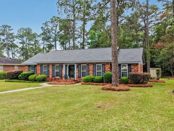 2304 Hawthorne Dr. Albany, Ga 31707