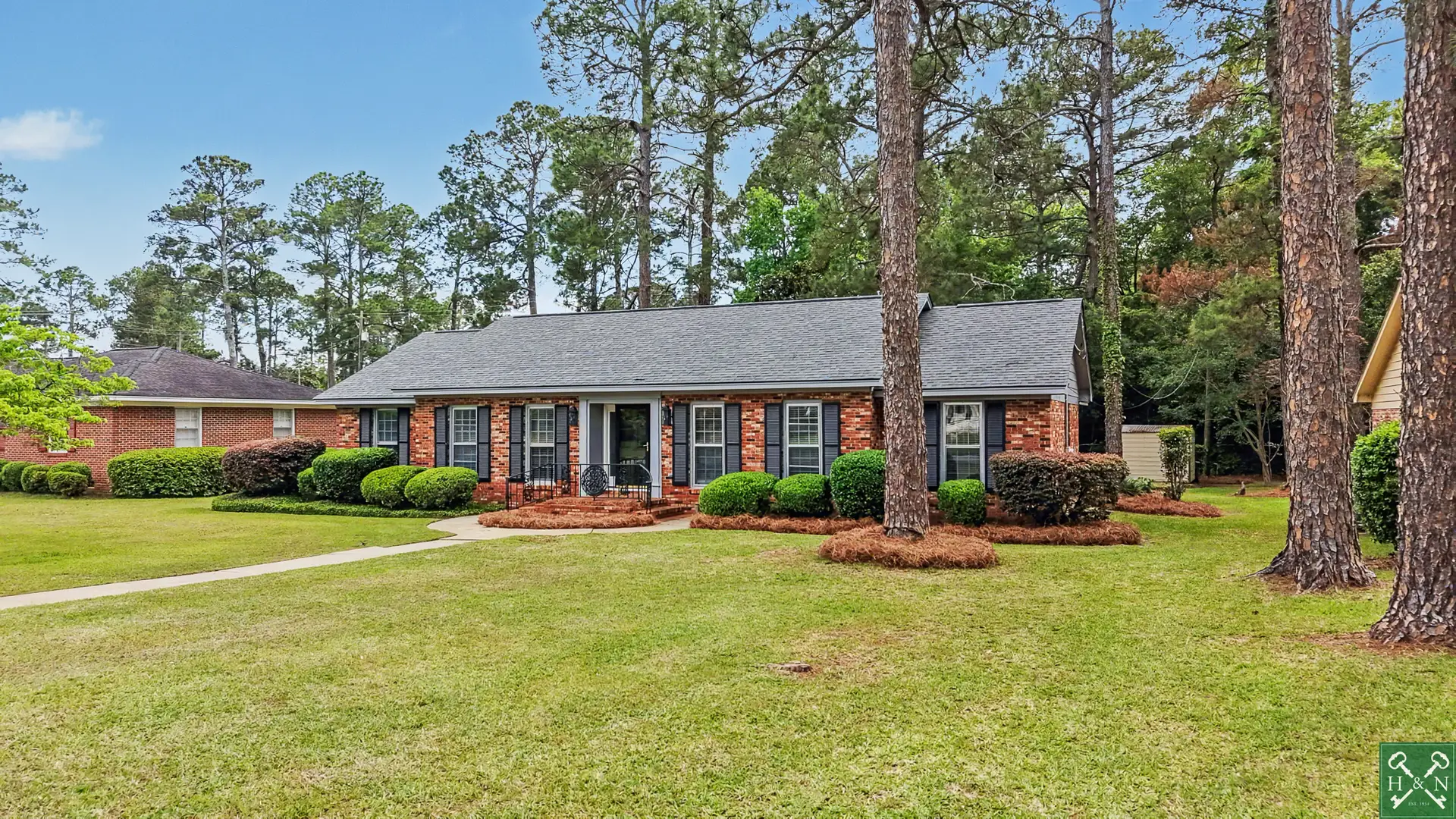 2304 Hawthorne Dr. Albany, Ga 31707