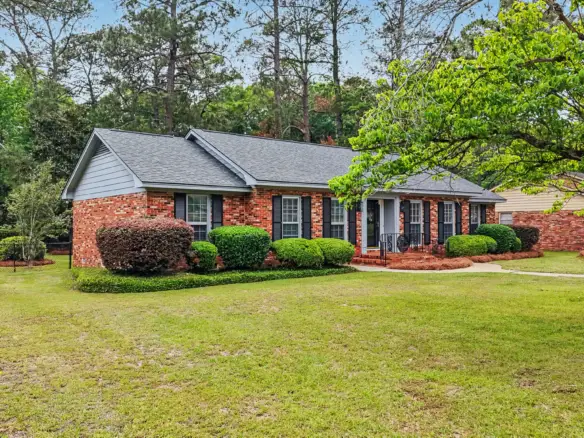 2304 Hawthorne Dr. Albany, Ga 31707