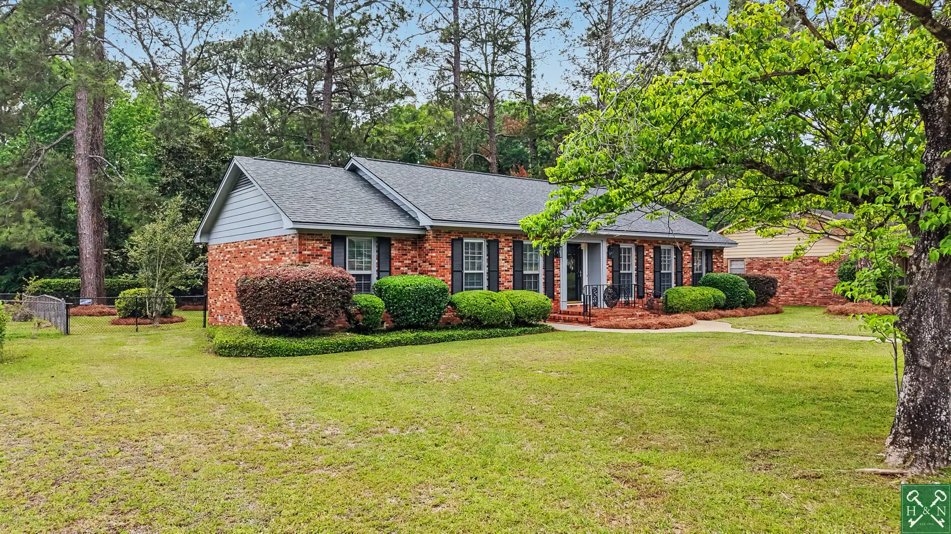 2304 Hawthorne Dr. Albany, Ga 31707