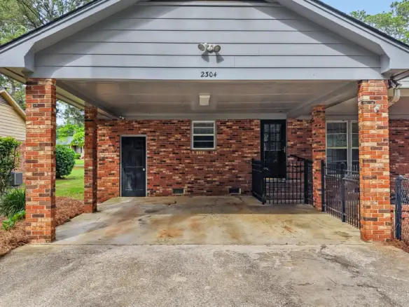 2304 Hawthorne Dr. Albany, Ga 31707