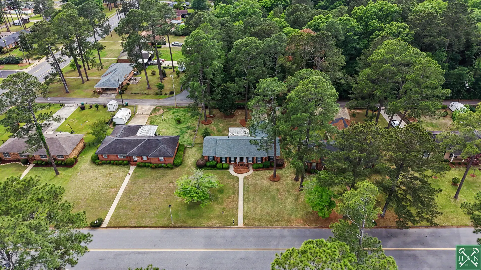 2304 Hawthorne Dr. Albany, Ga 31707