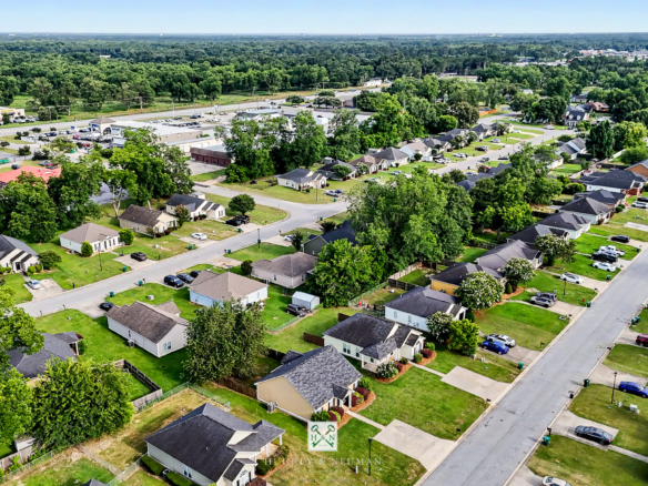 134 Laurelwood Ct. Leesburg, Ga 31763