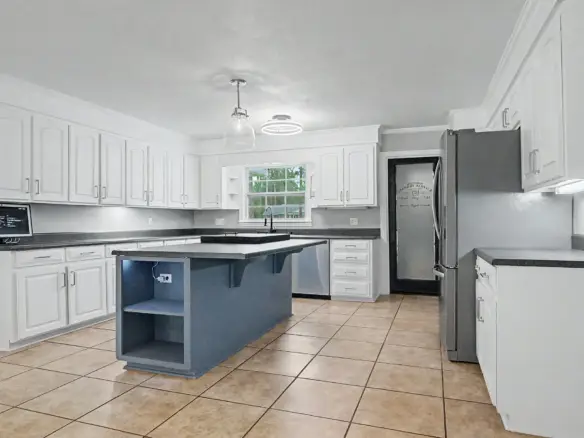 1908 Covey Rd. Albany, Ga 31721