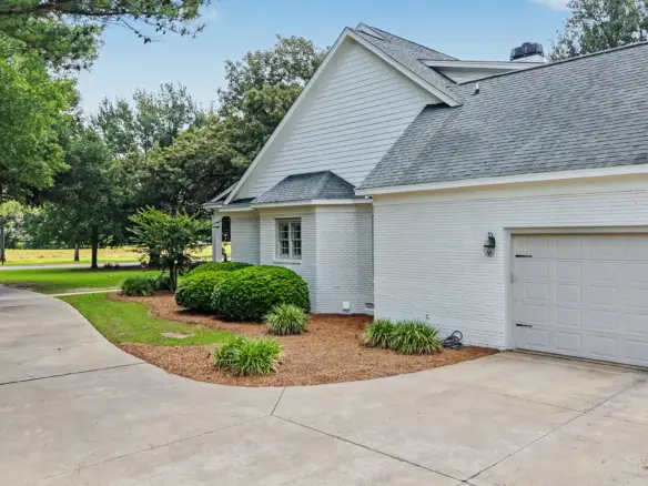 225 Quail Valley Dr. Leesburg, Ga 31763