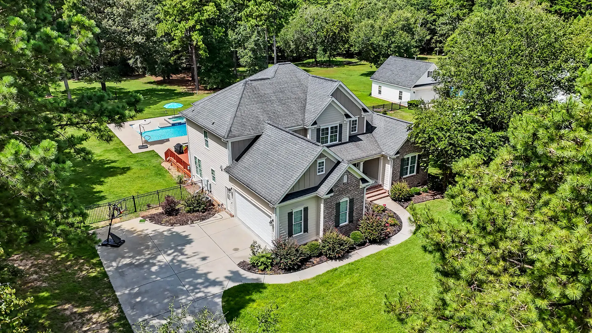 150 Pointer Dr. Leesburg, Ga 31763
