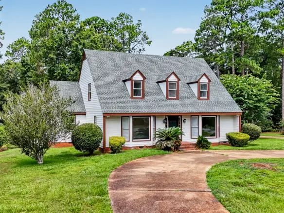 2513 W. Alberson Dr. Albany, Ga 31721