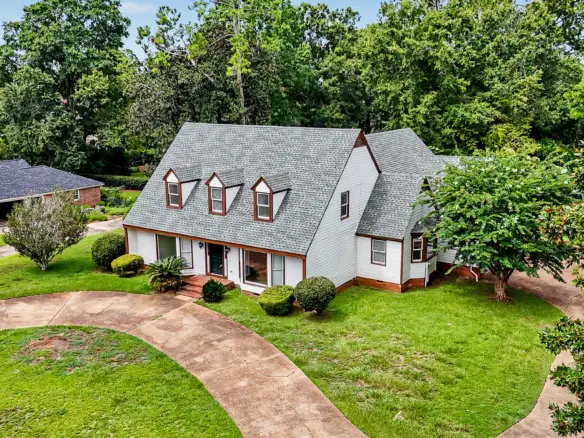 2513 W. Alberson Dr. Albany, Ga 31721