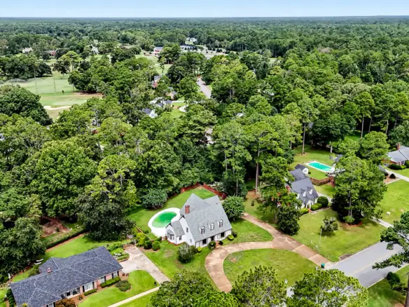 2513 W. Alberson Dr. Albany, Ga 31721