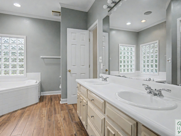 2713 W. Doublegate Dr. Albany, Ga 31721