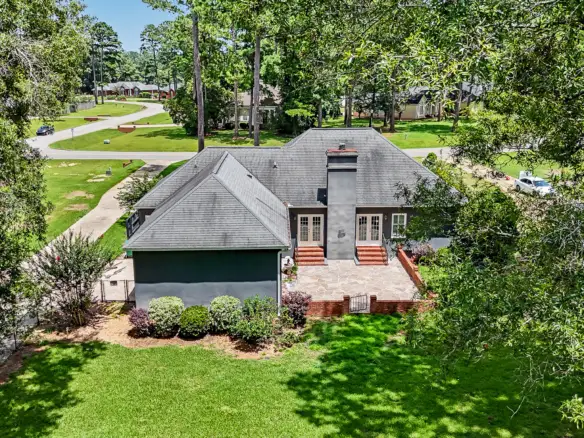 2713 W. Doublegate Dr. Albany, Ga 31721