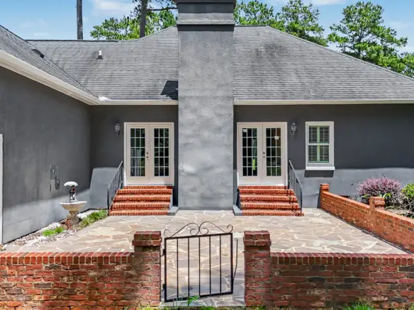 2713 W. Doublegate Dr. Albany, Ga 31721