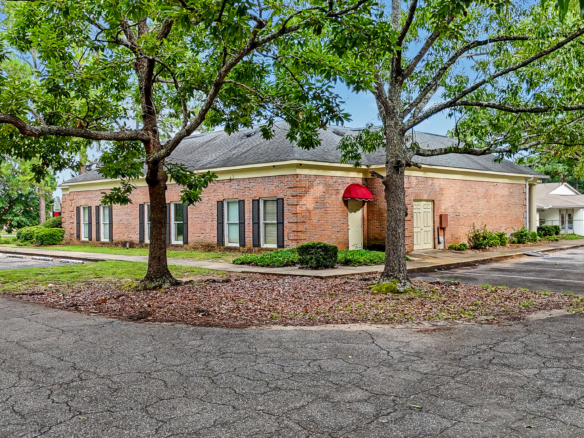 127 N. Westover Blvd. Albany, Ga 31721