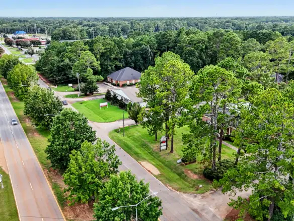 127 N. Westover Blvd. Albany, Ga 31721
