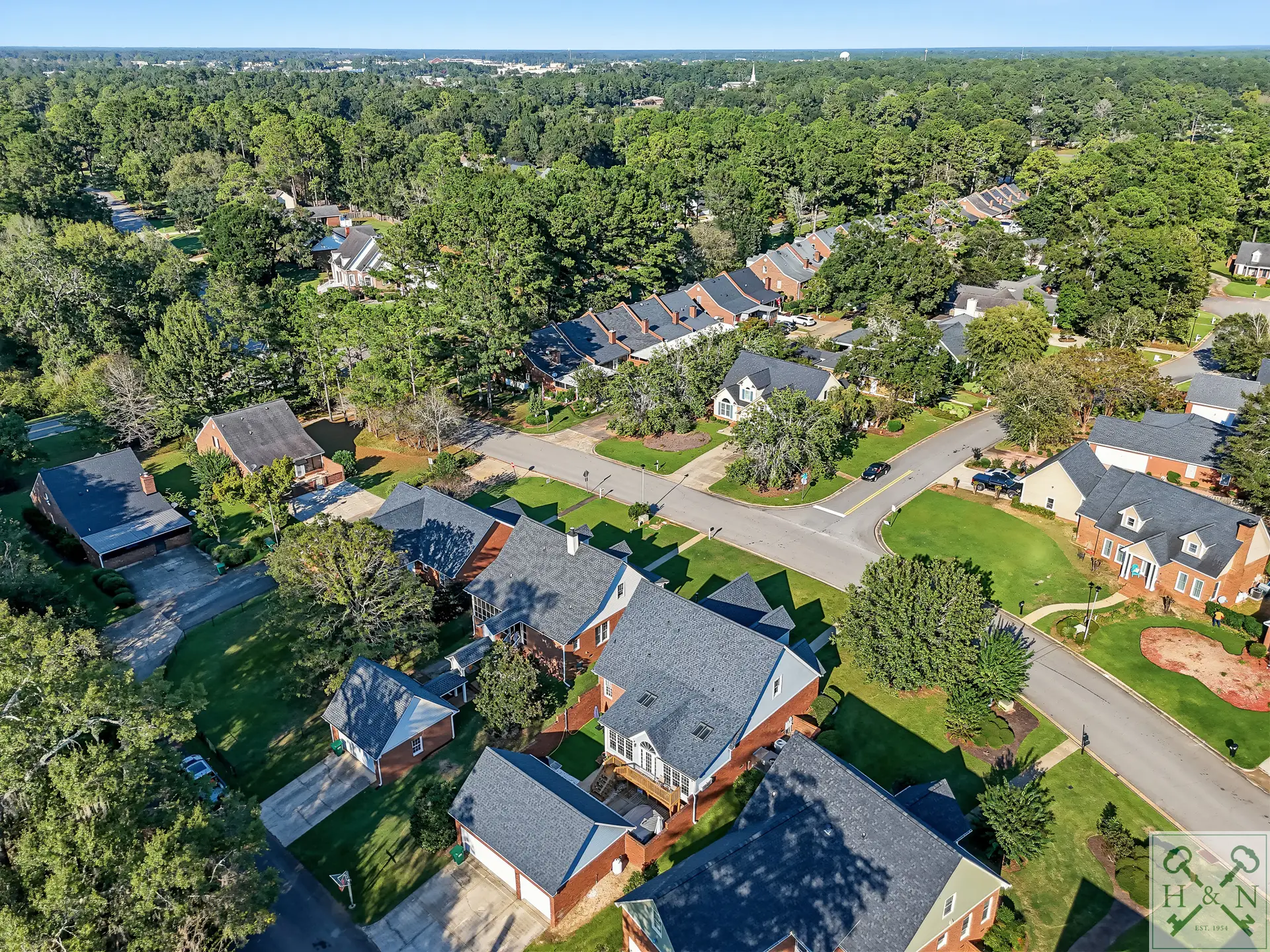 1913 Devon Dr w logo-131 1913 Devon Dr. Albany, Ga 31721