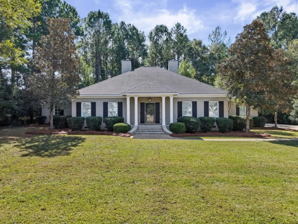 2175 McCall Ct., Albany, Ga 31721