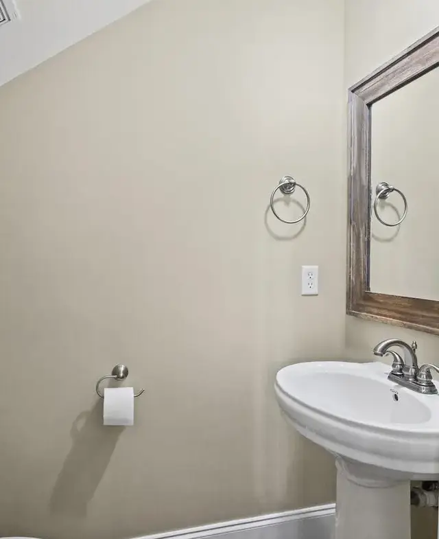 640