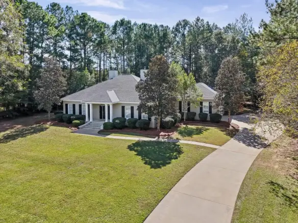 2175 McCall Ct., Albany, Ga 31721