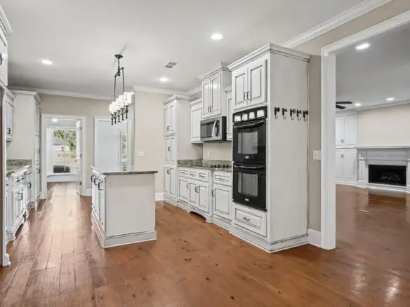 2175 McCall Ct., Albany, Ga 31721